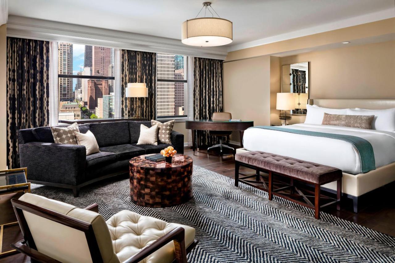 Junior Suite, 1 King,1364953232:JPEG