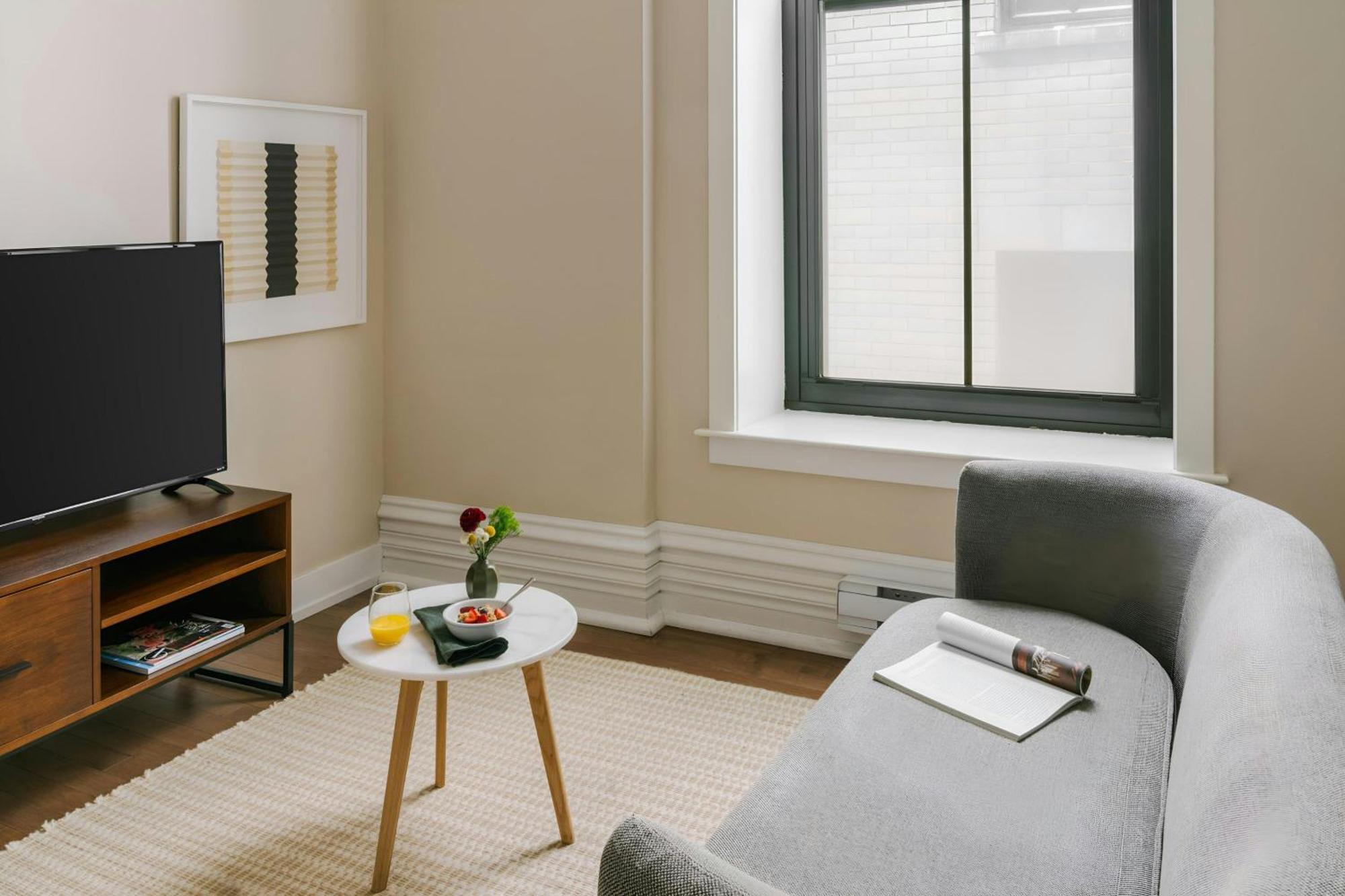 One-Bedroom Apartment with Queen Bed