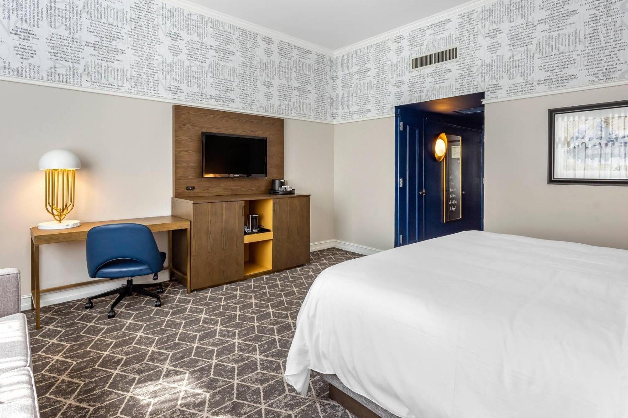 Standard King Room