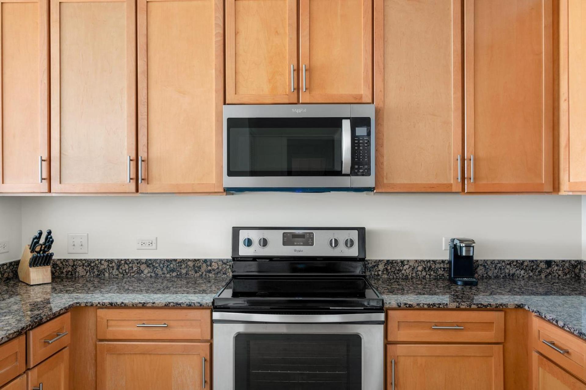 One-Bedroom Apartment (Self Check-in with Virtual Front Desk),1766005602:JPEG