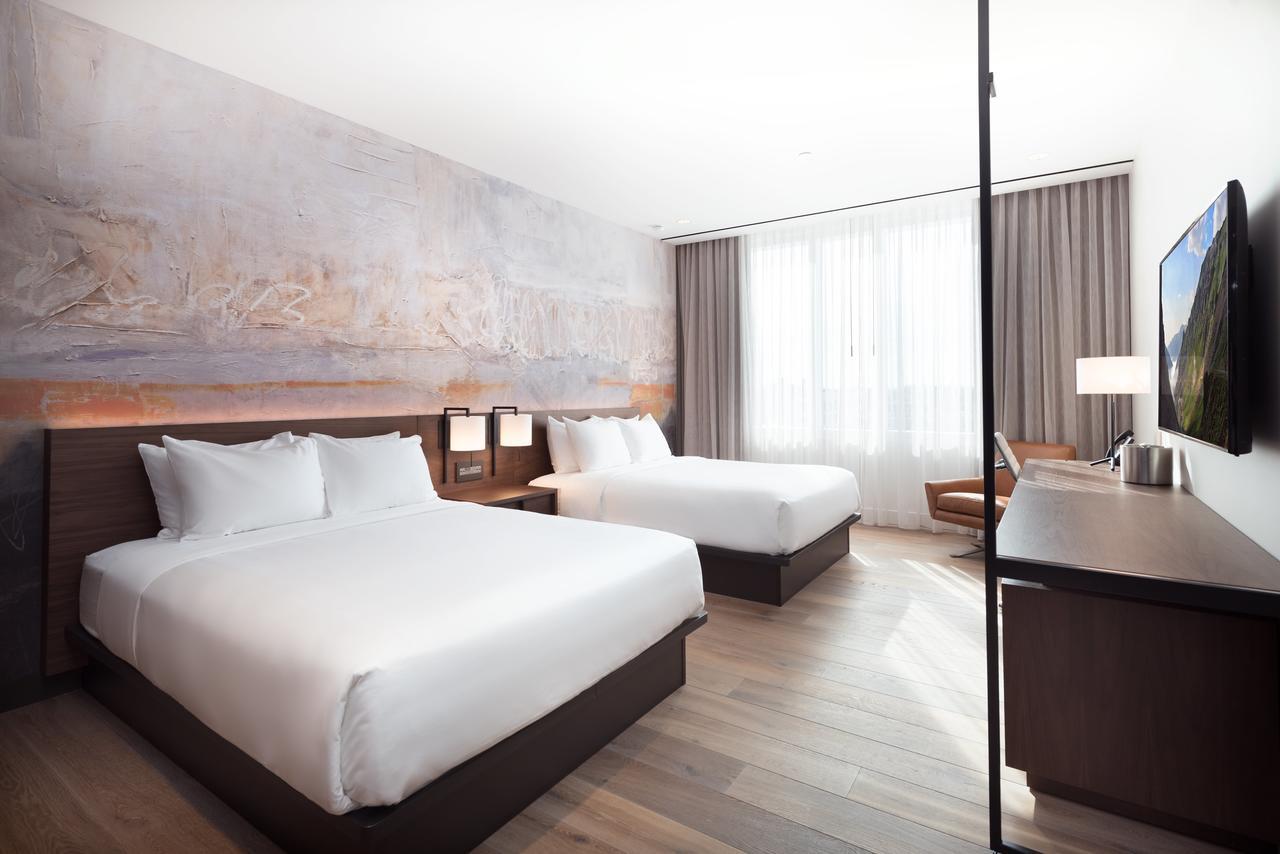 Deluxe Queen Room with Two Queen Beds,543137754:JPEG