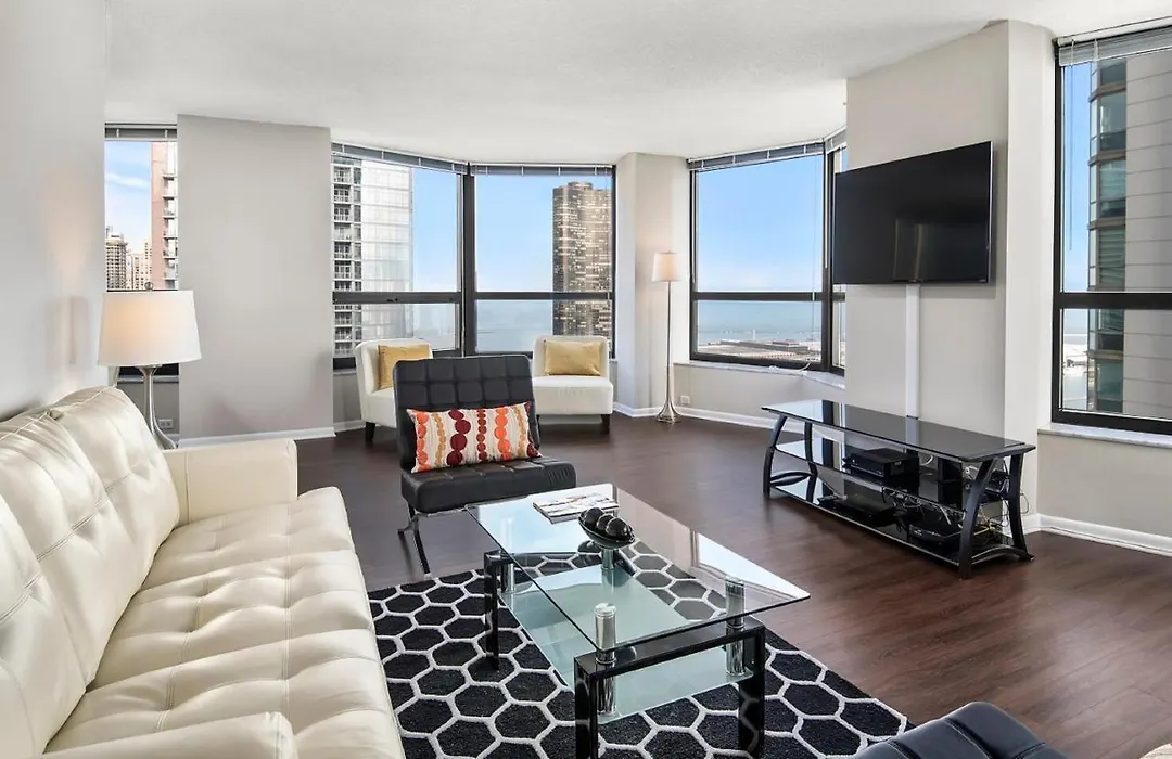 Luxury Downtown Chicago Suites-1