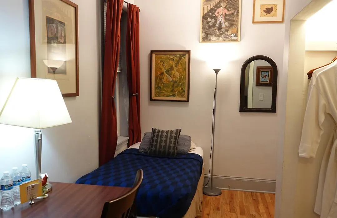 Ray'S Bucktown Bed And Breakfast-1