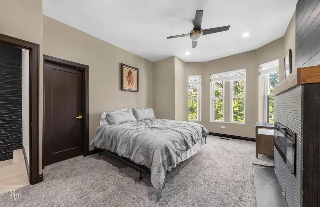Romantic 3 Bed Home In The Heart Of The Park-1