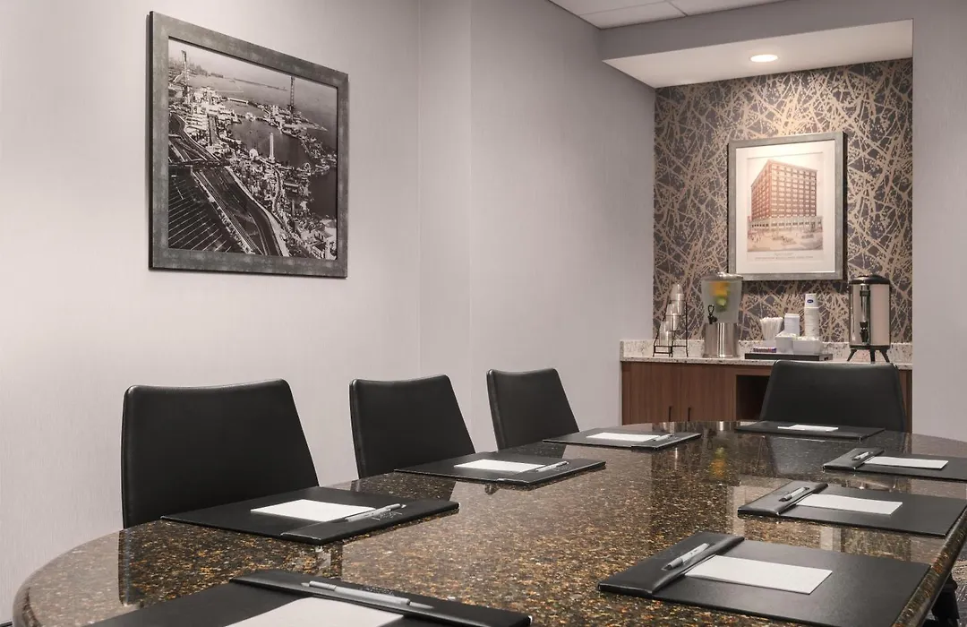 Hampton Inn & Suites Chicago-Downtown-1