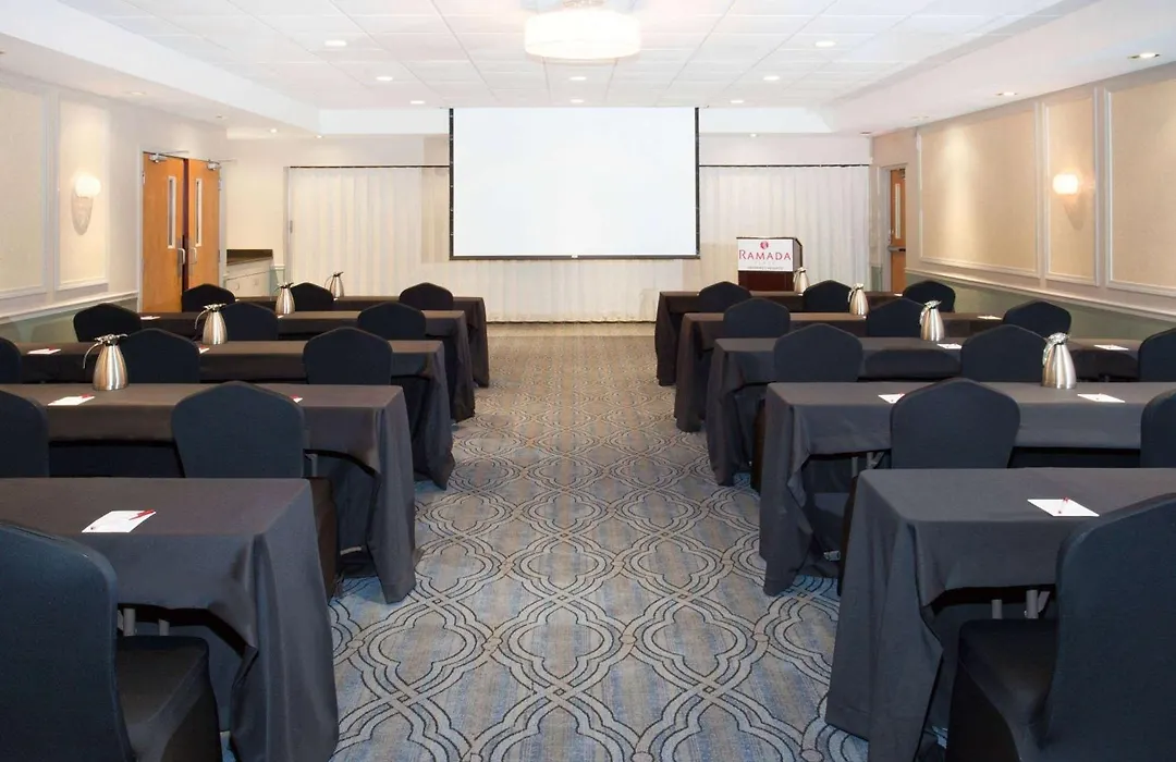 Ramada Plaza By Wyndham Chicago North Shore-1