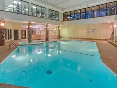 Wyndham O'Hare Hotel-2