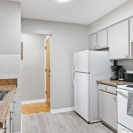 Cozy 1Br Escape, Walk To Dining & Attractions - Oakdale 204-3