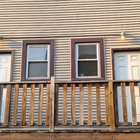 Cozy 1 Bedroom, 1 Min From Irving Park Blue Line, Free Parking-2