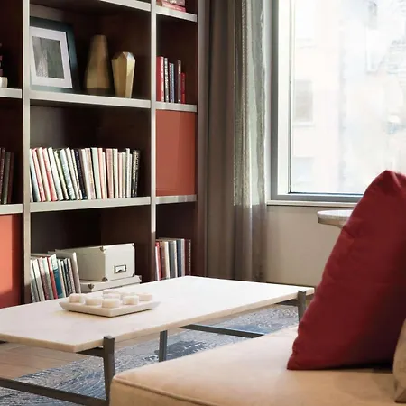 Hampton Inn Chicago West Loop Fulton Market Area-2