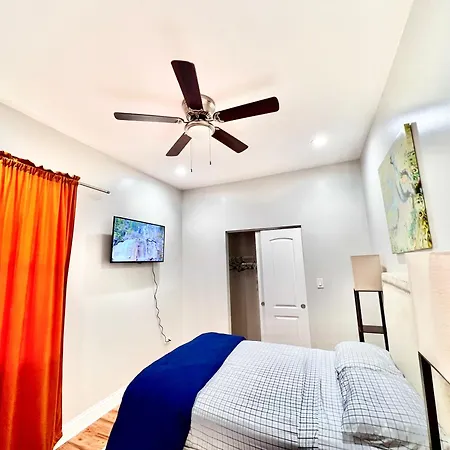 Lux Apt In Bronzeville, Min From Downtown-Rsv Now!-2