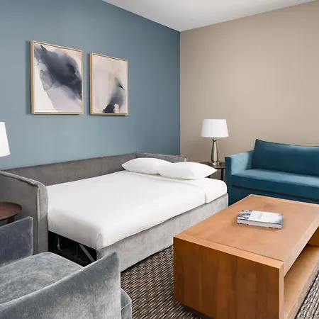 La Quinta Inn & Suites By Wyndham Chicago Downtown-3